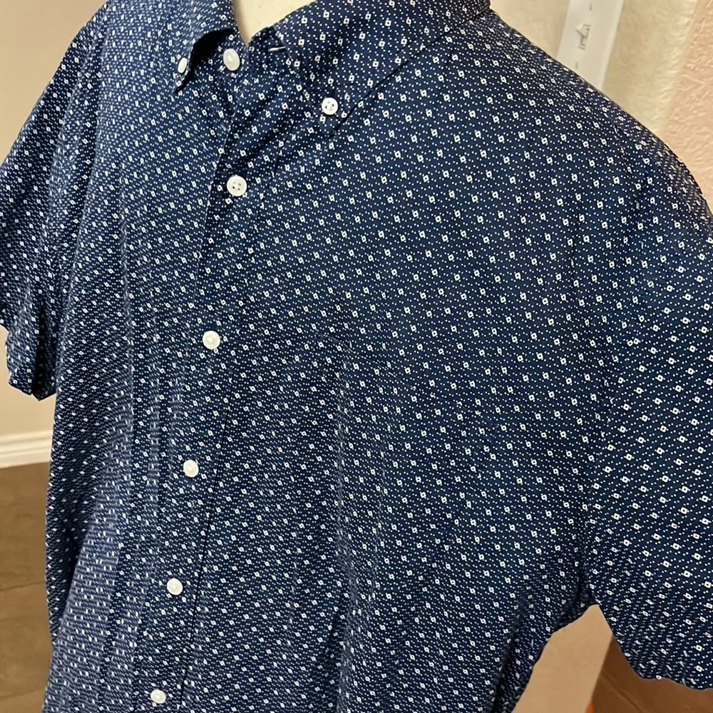 J.Crew navy blue small print shirt sleeve button down shirt Size XL